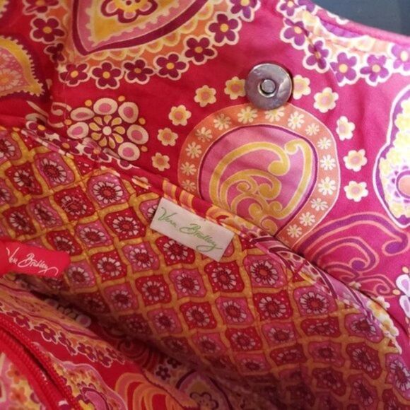 Vera Bradley Purse  - Picture 2 of 8